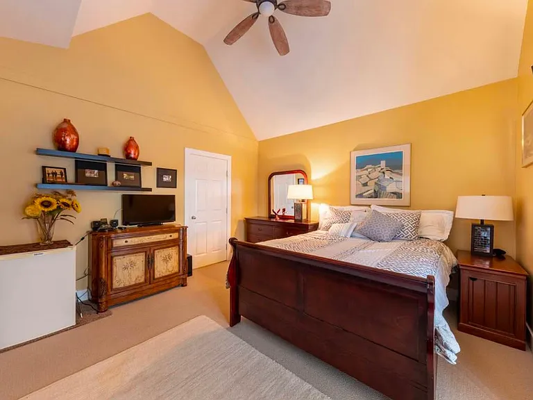 877 Stevens St #2 — Photo 35