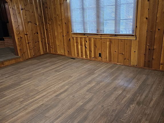4th image of 209 Ponderosa Dr