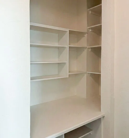 1014 N Doheny Dr — Photo 22