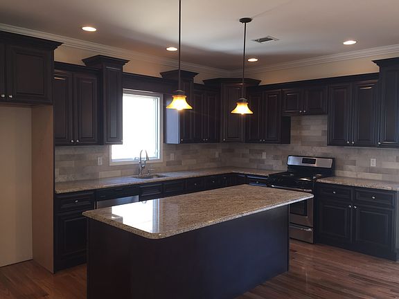 3rd image of 355 Bradford Ave