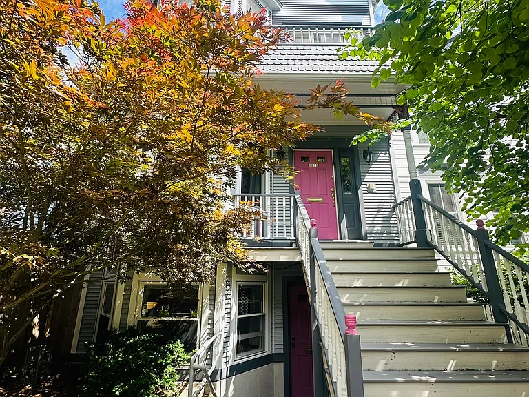 1252 W Nelson St #G — Photo 12