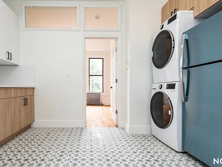 88 Menahan St #3D — Photo 7