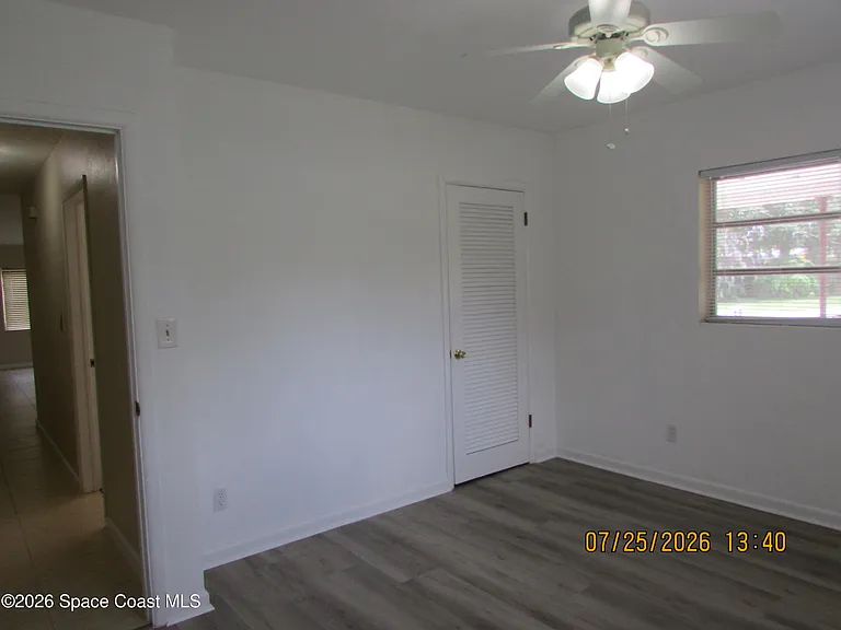 211 W Laila Dr — Photo 23