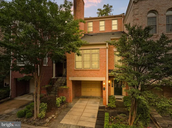 3929 Highwood Ct NW, Washington, DC 20007