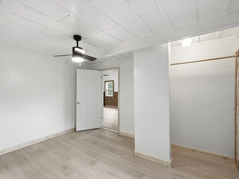 357 Donkey Ln — Photo 3