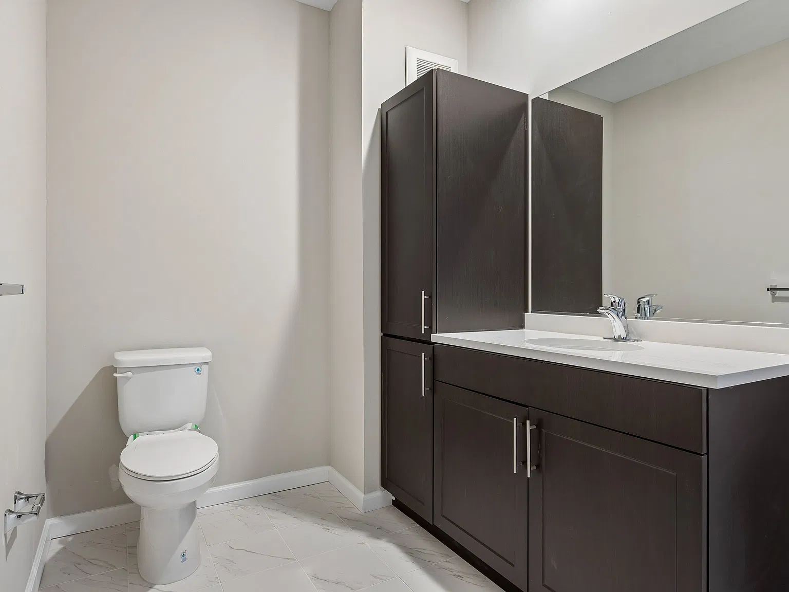 1300 Crescent Wy Unit 1324 — Photo 2