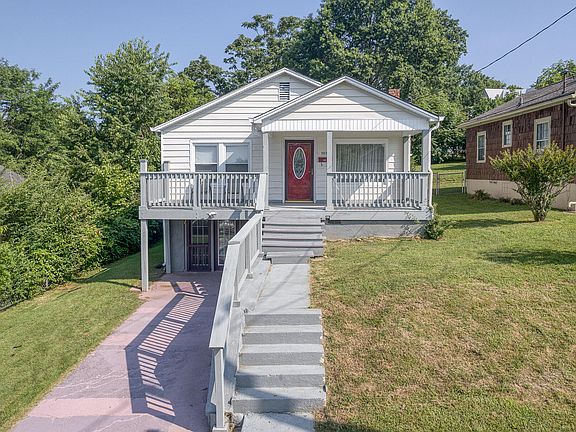 2nd image of 1113 Arlington Ave