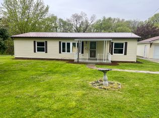 220 W Washington St, Veedersburg, IN 47987