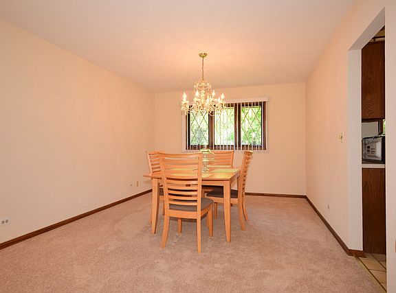 5th image of 761 Plentywood Ln