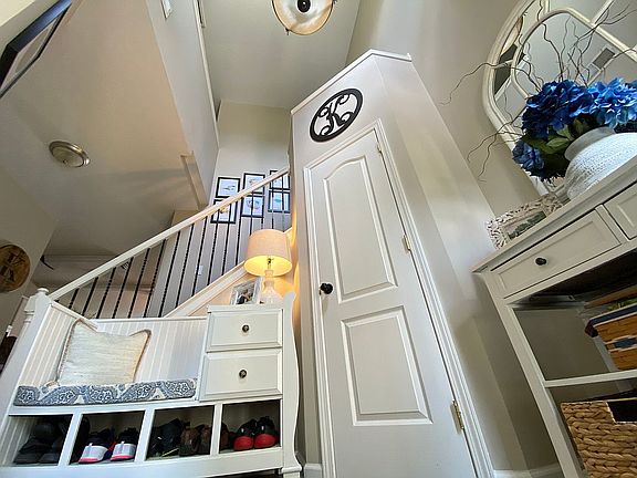 5th image of 106 Charleston Ct