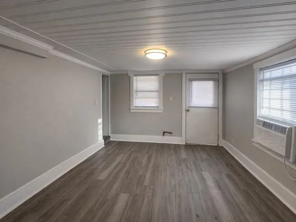 Cumberland Drive Triplex, 823 Cumberland Dr #B, Clarksville, TN 37040