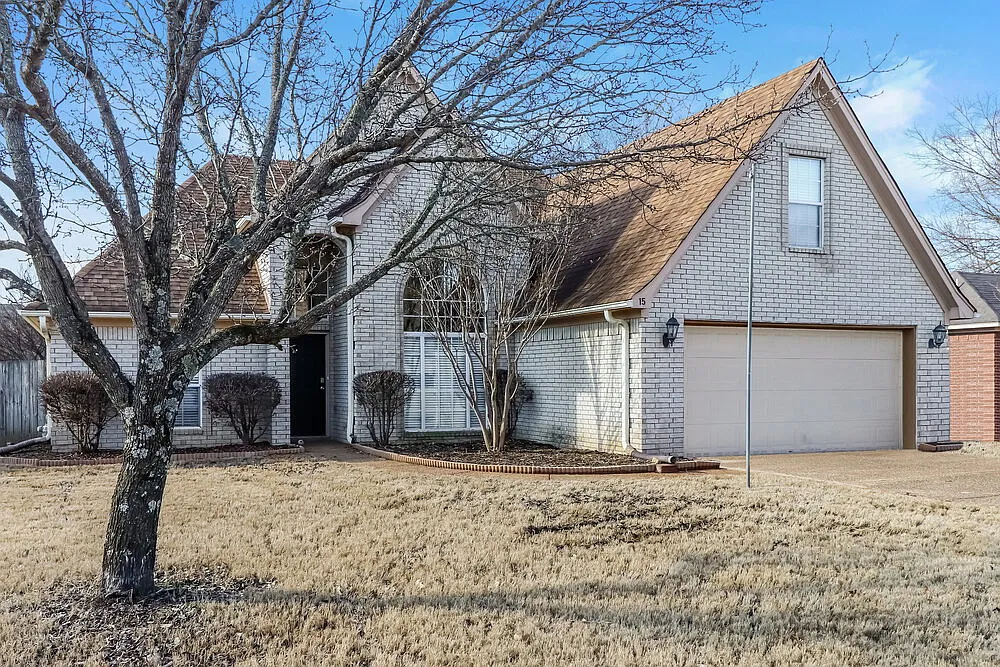 3 bed, 2.0 bath, 1831 sqft, $1,940 — Photo 3