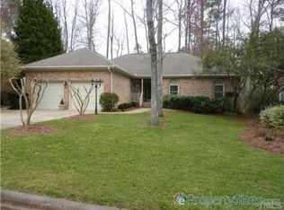 104 Kettering Ln, Cary, NC 27511