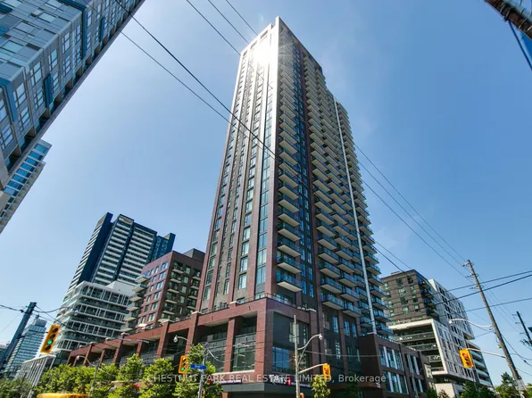130 River St, Toronto, ON