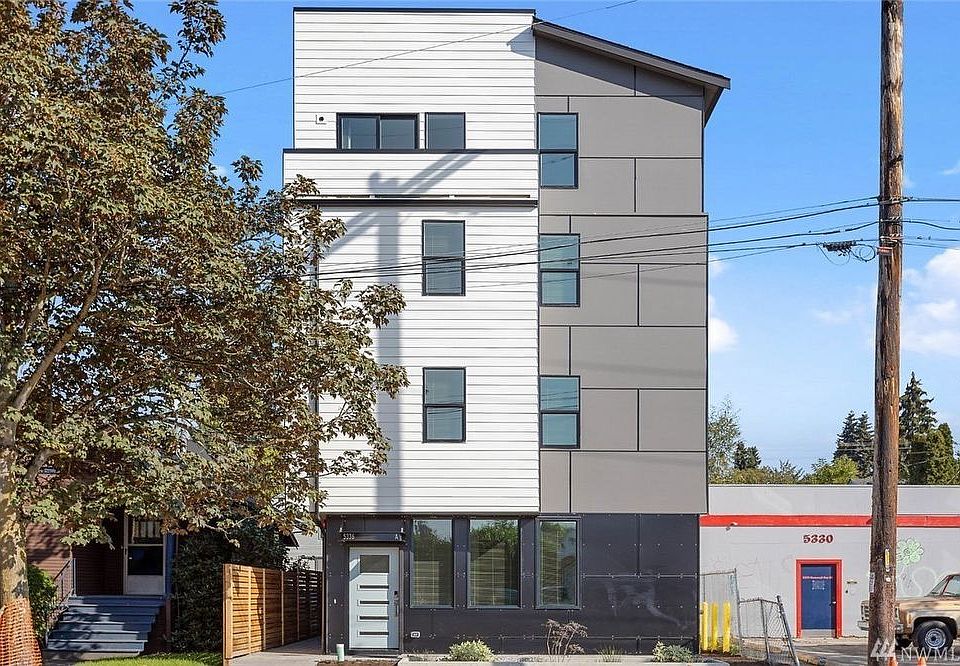 1st image of 5336 Roosevelt Way NE #D