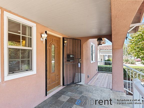3rd image of 445 N 17th St