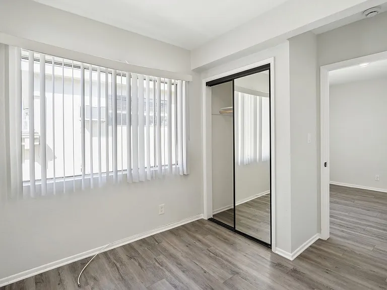 12323 Texas Ave — Photo 41