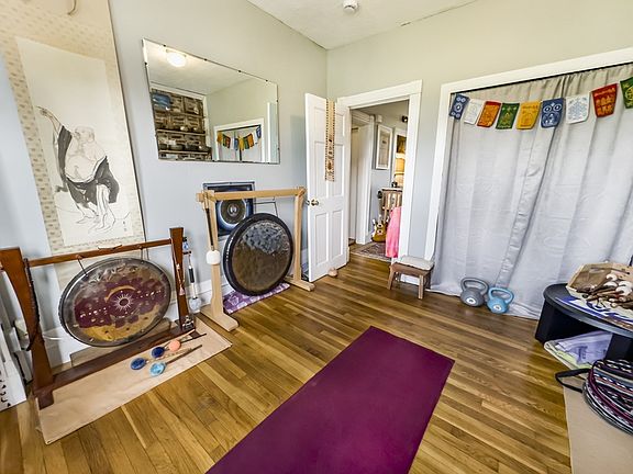 5th image of 148 Berkshire St APT 6