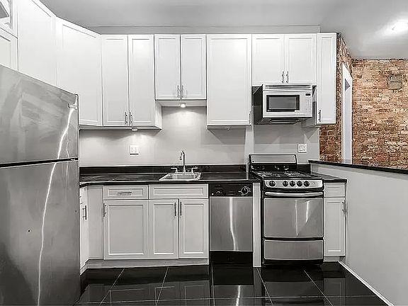 3rd image of 124 W 25th St #2E