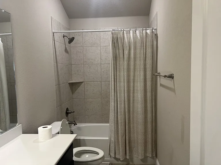1402 Warringwood Dr — Photo 24