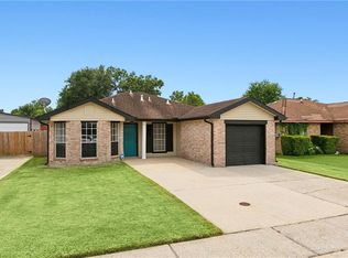 2749 Bayou Lours Ct, Marrero, LA 70072