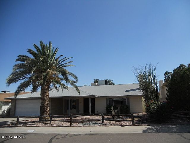 1st image of 4223 E Winnetka Dr