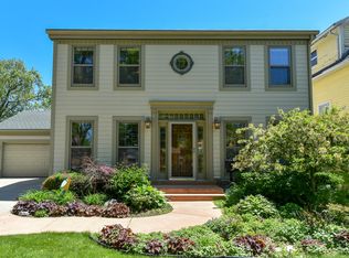 5026 N Santa Monica Blvd, Whitefish Bay, WI 53217