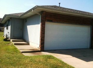 2974 W Village Ln, Springfield, MO 65807