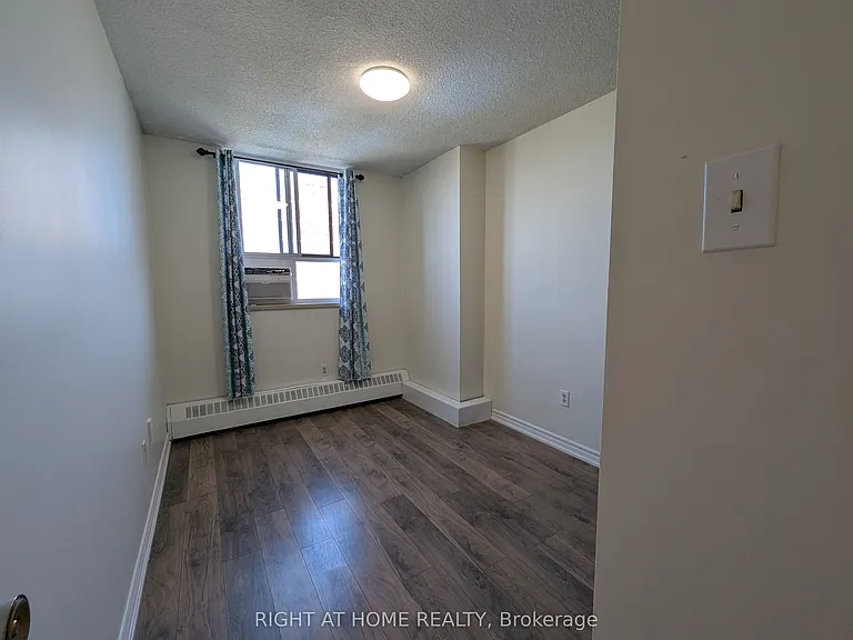 1615 Bloor St N #708 — Photo 11