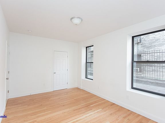 4th image of 1324 Lexington Ave #3