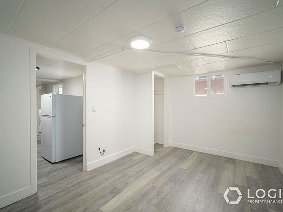 4th image of 2743 Liberty Ave #B