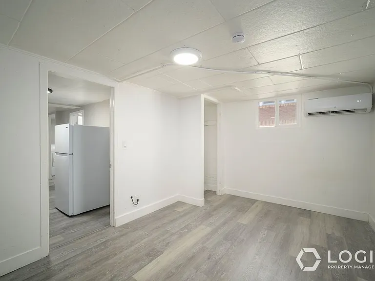 2743 Liberty Ave #B — Photo 4