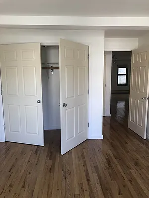 Rented by Space Real Estate | media 48