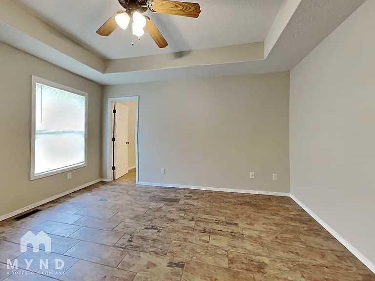 1003 W Snider St — Photo 7