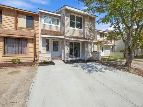 3829 Chimney Creek Dr, Virginia Beach, VA 23462