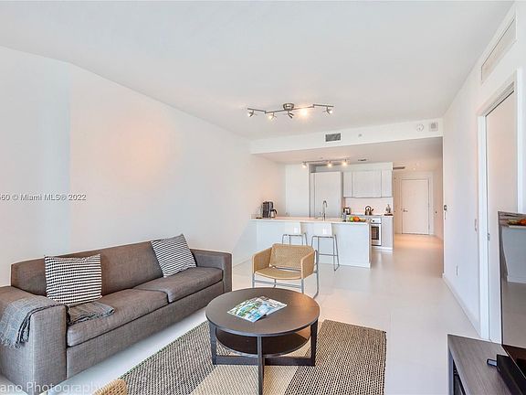 5th image of 501 NE 31st St Unit 1110