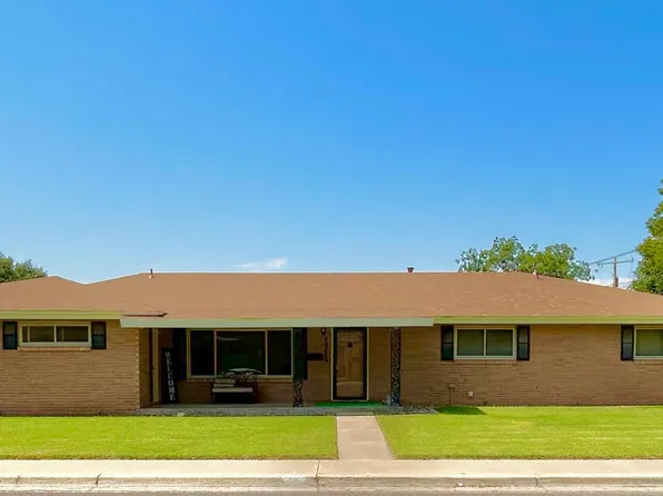 1711 N Vega Dr, Hobbs, NM 88240