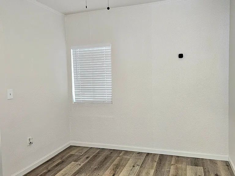 3635 Taylor St — Photo 5