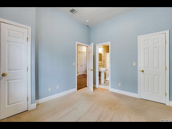 5th image of 3 Scotts Cove Ln