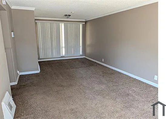 3 bed, 912 sqft, $1,295 — Photo 3