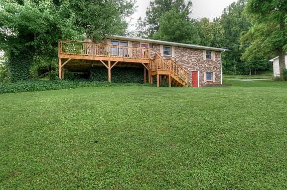 5th image of 106 Tulip Ln