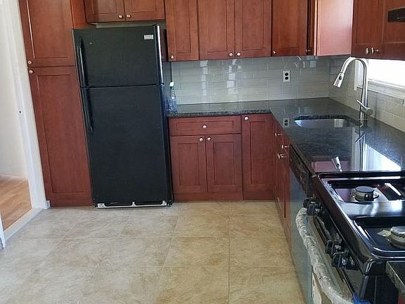 2nd image of 14515 20th Avenue # Fl 2nd