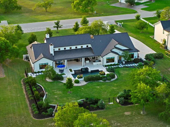 811 Wade Rd, New Braunfels, TX 78132