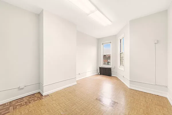 Rented by Compass | media 28