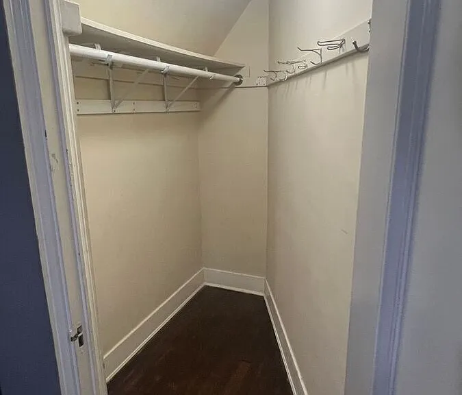 6305 Foster St #B — Photo 9