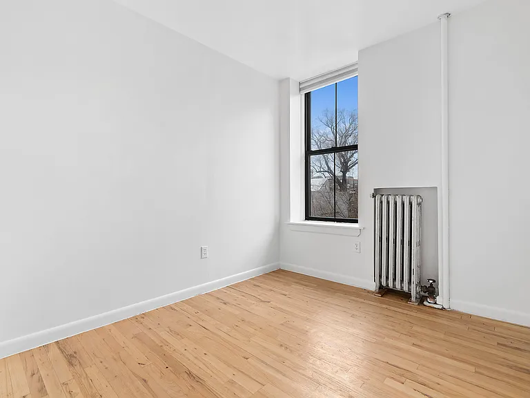 328 W 12th St #4N — Photo 3