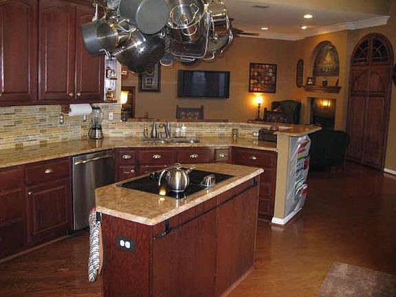 3rd image of 3001 Abbey Ln