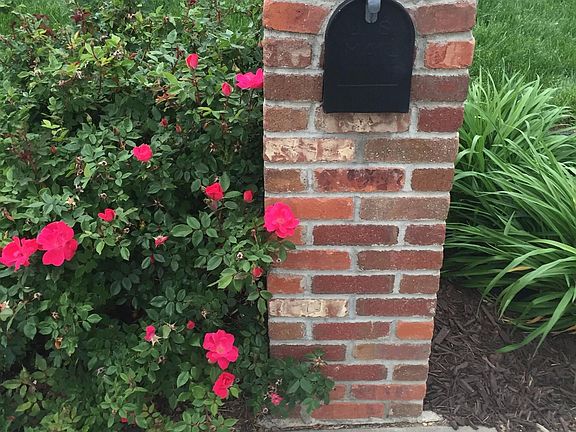 3rd image of 2916 Karen Ct