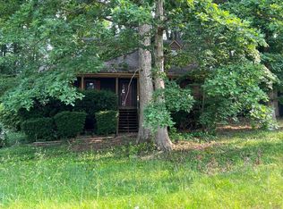 2719 Anglewood Dr, Chester, VA 23831