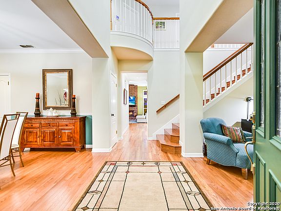 4th image of 17319 Fountain Bluff Dr